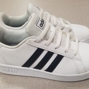 Adidas Grand Court Sneakers, Little Girls Kids Size 1